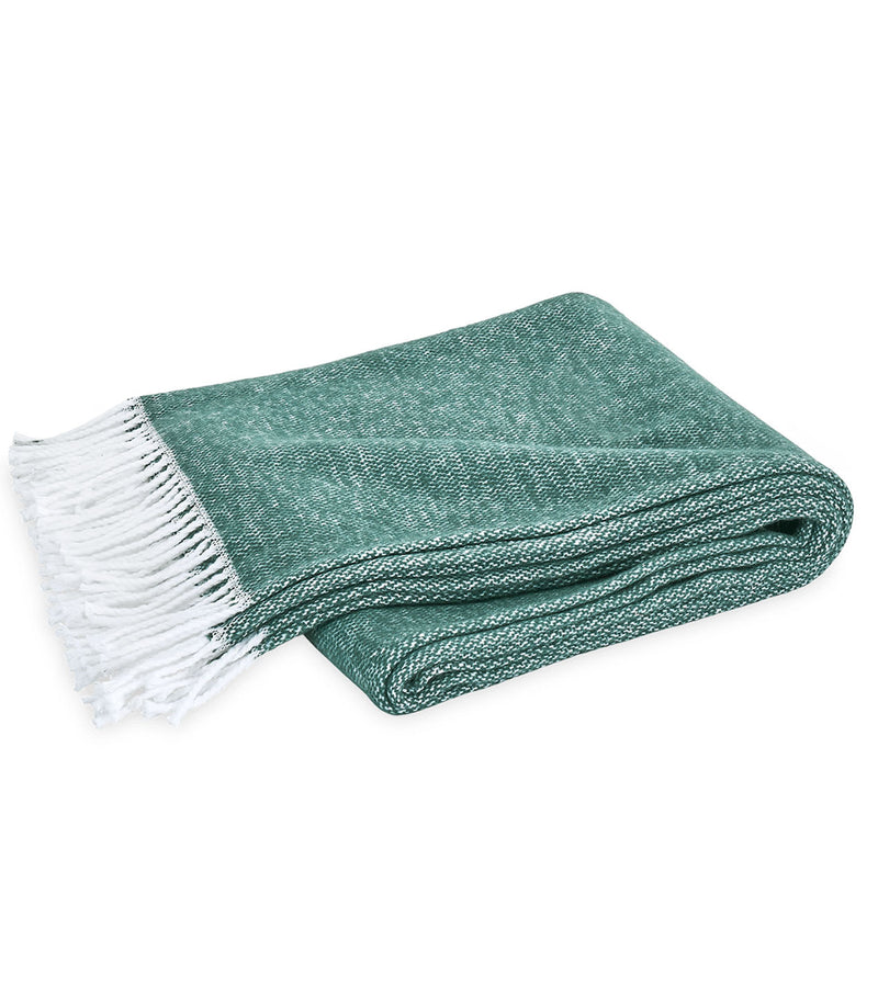Pezzo Throw
